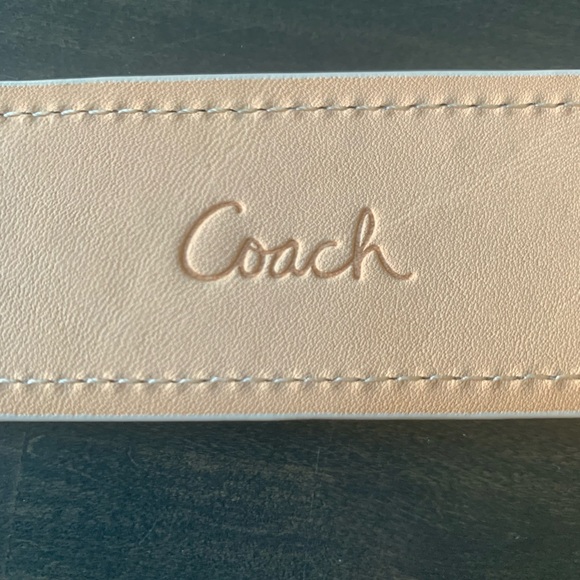 Coach NWT Yellow Leather Turnlock Bracelet Cuff - Picture 2 of 6